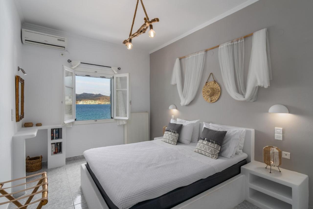 Venia'S Guesthouse Pollonia Bagian luar foto