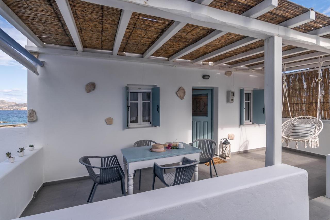 Venia'S Guesthouse Pollonia Bagian luar foto