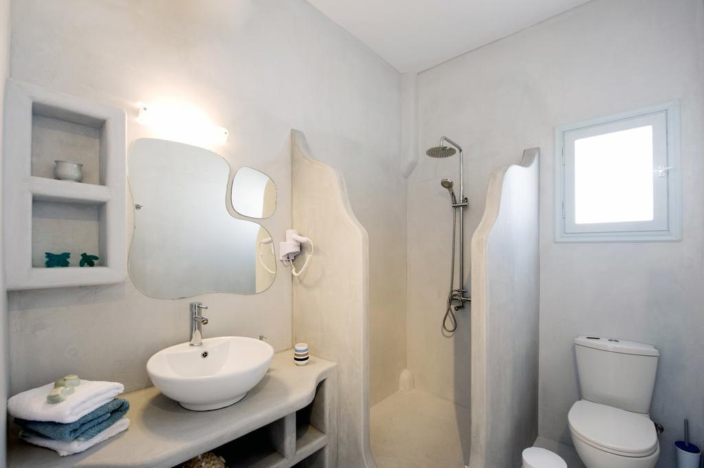 Venia'S Guesthouse Pollonia Bagian luar foto
